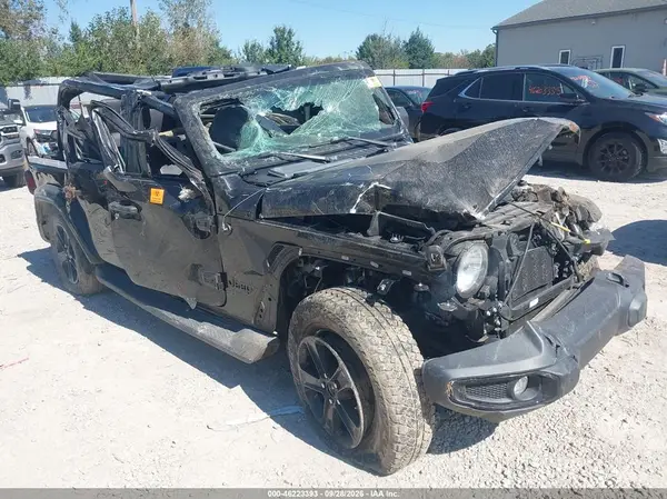 1C4HJXEG8PW578207 — 2023 Jeep Wrangler, Биологическая или химическая опасность (Biohazard), фото до ремонта