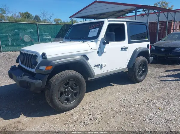 1C4PJXAN2RW368818 — 2024 Jeep Wrangler, фото 2 с аукциона IAAI, Передняя часть справа