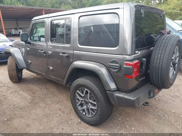 1C4PJXEN2SW589285 — 2025 Jeep Wrangler, фото 3 с аукциона IAAI, Передняя часть