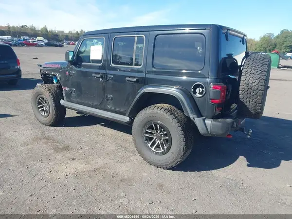 1C4RJXFN4SW562368 — 2025 Jeep Wrangler, фото 3 с аукциона IAAI, Передняя часть