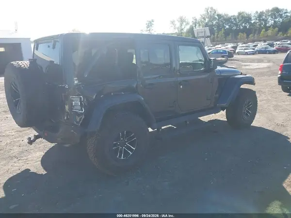 1C4RJXFN4SW562368 — 2025 Jeep Wrangler, фото 4 с аукциона IAAI, Передняя часть