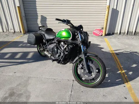 JKAENEA15FDA01199 — 2015 Kawasaki EN650 A, Правый бок (Right Side), фото до ремонта
