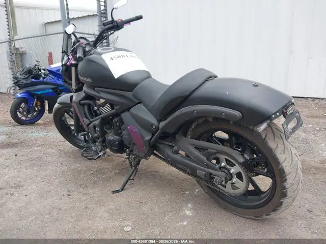 JKAENEC11PDA06589 — 2023 Kawasaki EN650 C, фото 3 с аукциона IAAI 30.09.2026, Правый бок