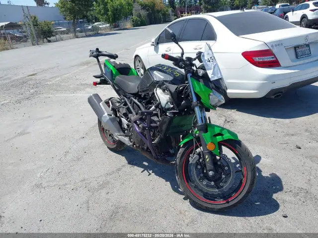 JKAERKD19KDA39785 — 2019 Kawasaki ER400 D, Угон (Theft), фото до ремонта