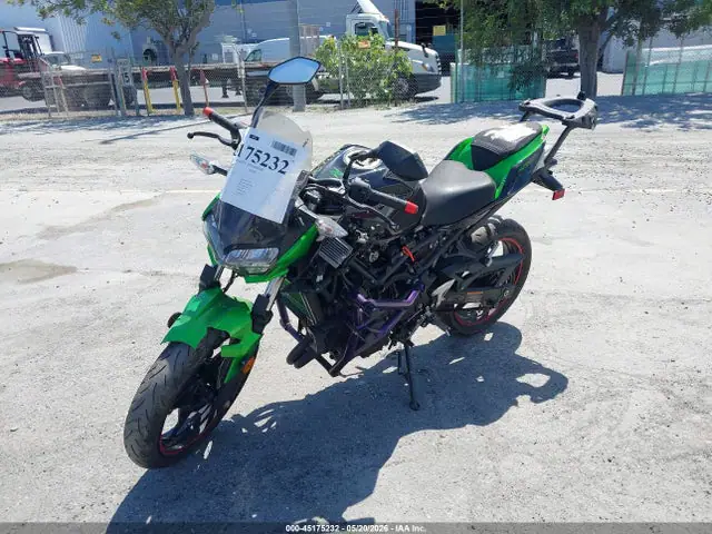 JKAERKD19KDA39785 — 2019 Kawasaki ER400 D, фото 2 с аукциона IAAI 13.10.2026, Угон