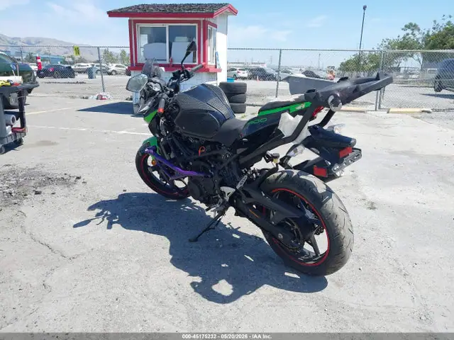 JKAERKD19KDA39785 — 2019 Kawasaki ER400 D, фото 3 с аукциона IAAI 13.10.2026, Угон