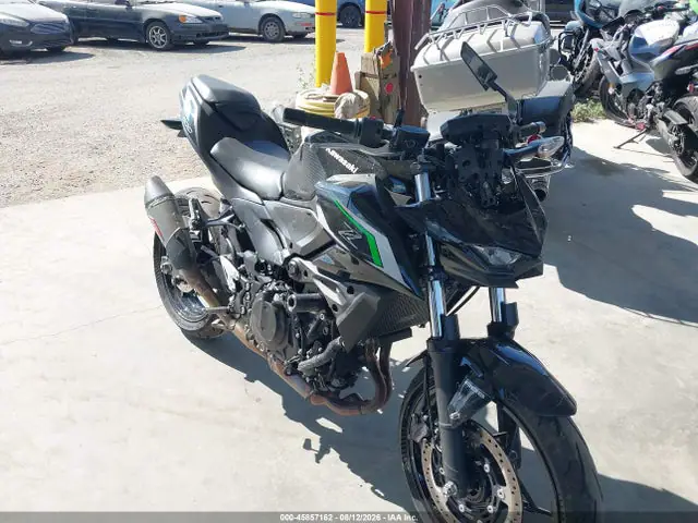 ML5ERGE17SDA65488 — 2025 Kawasaki ER500, Передняя часть (Front End), фото до ремонта