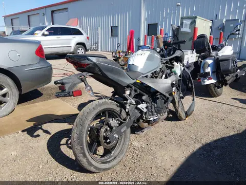 2018 Kawasaki EX400 VIN JKAEXKG12JDA07339 фото 4
