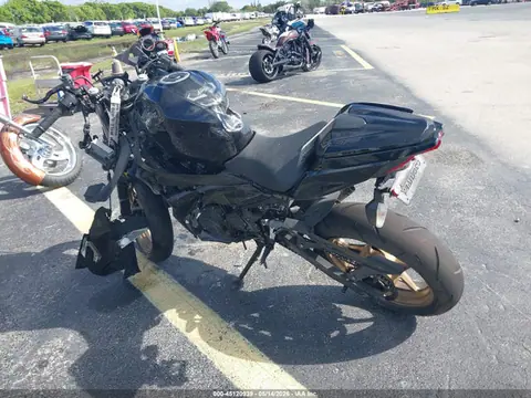 2019 Kawasaki EX400 VIN JKAEXKG1XKDA30059 фото 3