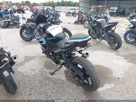 2020 Kawasaki EX400 VIN JKAEXKG14LDA67299 фото 3