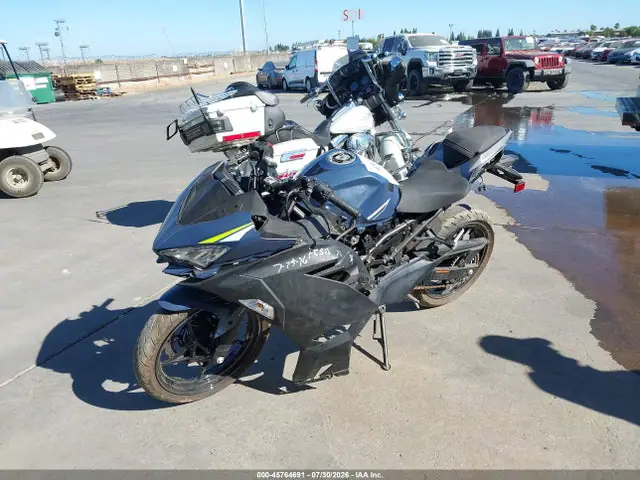 JKAEXKG13NDAG4327 — 2022 Kawasaki EX400, фото 2 с аукциона IAAI 14.10.2026, Угон
