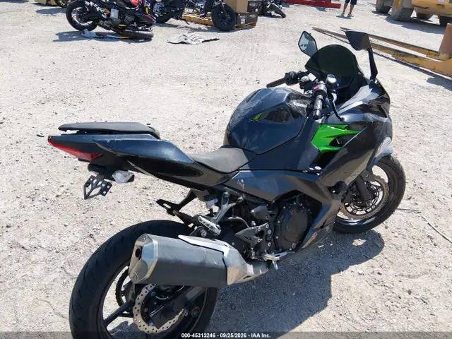 JKAEXKG14PDAS4295 — 2023 Kawasaki EX400, фото 4 с аукциона IAAI 13.10.2026, Передняя часть