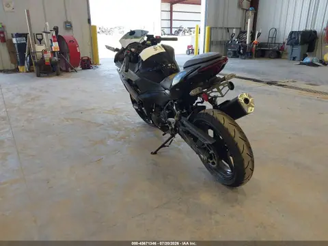 2025 Kawasaki Ex500 A/b VIN ML5EXGJ15SDA55439 фото 3