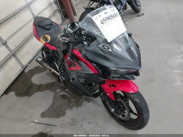 ML5EXGJ18SDA40627 — 2025 Kawasaki EX500 A/B, Опрокидывание (Rollover), фото до ремонта