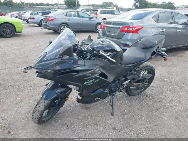 ML5EXGH13RDA26294 — 2024 Kawasaki EX500 H, фото 2 с аукциона IAAI 30.09.2026, Повреждения со всех сторон