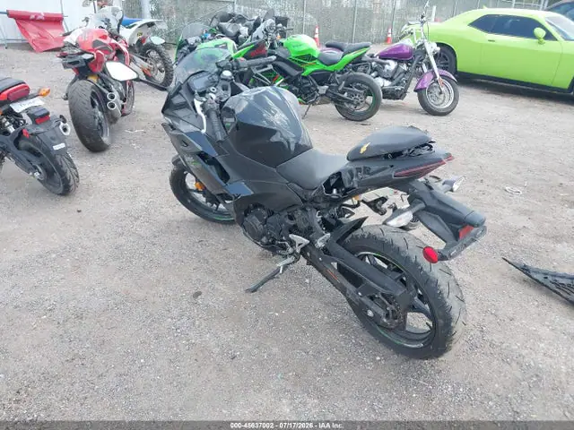 ML5EXGH13RDA26294 — 2024 Kawasaki EX500 H, фото 3 с аукциона IAAI 30.09.2026, Повреждения со всех сторон