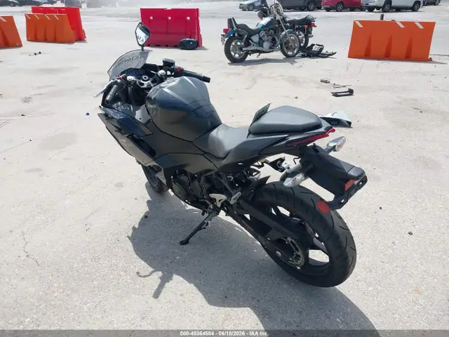 ML5EXGH10TDA76478 — 2026 Kawasaki EX500 H, фото 3 с аукциона IAAI 13.10.2026, Передняя часть