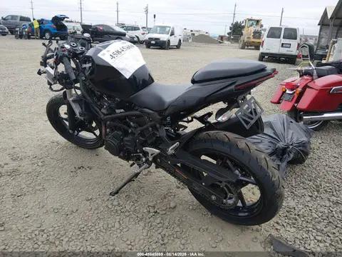 2024 Kawasaki EX500 VIN ML5EXGG13RDA12784 фото 3