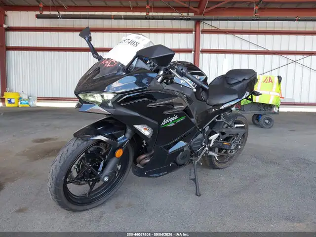 ML5EXGG13RDA01011 — 2024 Kawasaki EX500, фото 2 с аукциона IAAI 30.09.2026, Правый бок