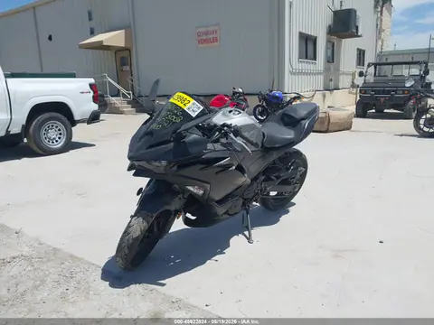 2025 Kawasaki EX500 VIN ML5EXGG12SDA67121 фото 2