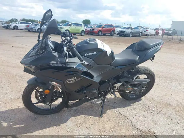ML5EXGG19TDA91871 — 2026 Kawasaki EX500, фото 2 с аукциона IAAI 30.09.2026, Передняя часть