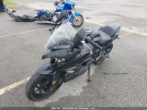 2017 Kawasaki Ex650 F VIN JKAEXEK15HDA00243 фото 2