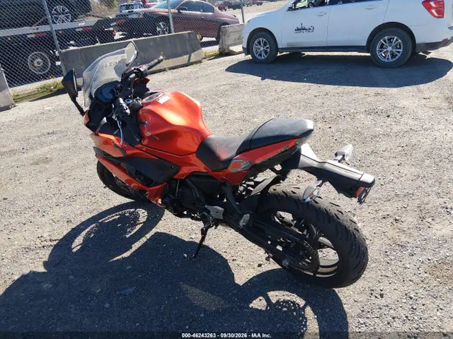 JKAEXEK12HDA06159 — 2017 Kawasaki EX650 F, фото 3 с аукциона IAAI 14.10.2026, Левый бок