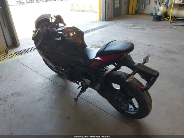 ML5EXEM13MDA30896 — 2021 Kawasaki EX650 M, фото 3 с аукциона IAAI 30.09.2026, Правый бок
