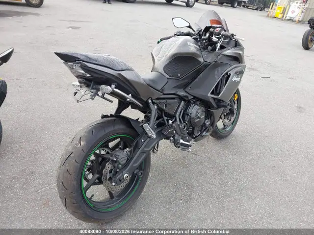 ML5EXEP18PDA99616 — 2023 Kawasaki EX650 P, фото 4 с аукциона IAAI 14.10.2026, Левый бок