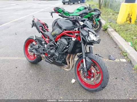 ML5ZRDF12MDA45845 — 2021 Kawasaki ZR900 F, Передняя часть (Front), фото до ремонта