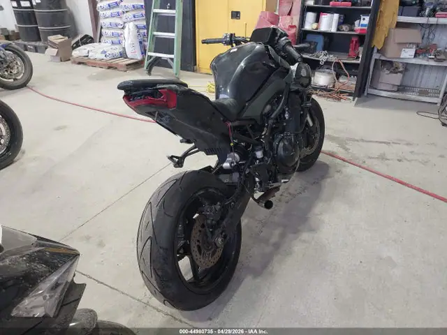 ML5ZRDS11SDA01239 — 2025 Kawasaki ZR900 S, фото 4 с аукциона IAAI 29.09.2026, Передняя часть
