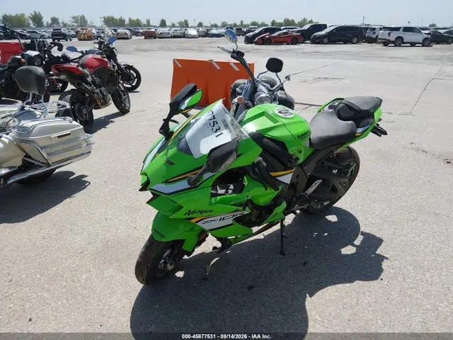 JKBZXVL16SA017585 — 2025 Kawasaki ZX1002 L, фото 2 с аукциона IAAI 30.09.2026, Левый бок