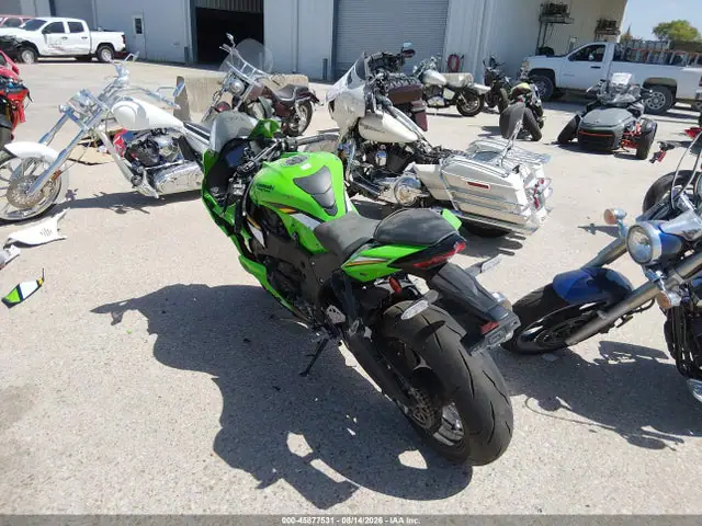 JKBZXVL16SA017585 — 2025 Kawasaki ZX1002 L, фото 3 с аукциона IAAI 30.09.2026, Левый бок