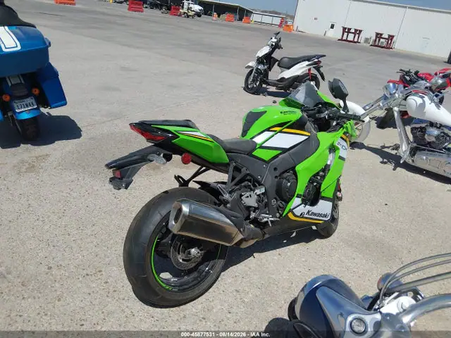 JKBZXVL16SA017585 — 2025 Kawasaki ZX1002 L, фото 4 с аукциона IAAI 30.09.2026, Левый бок