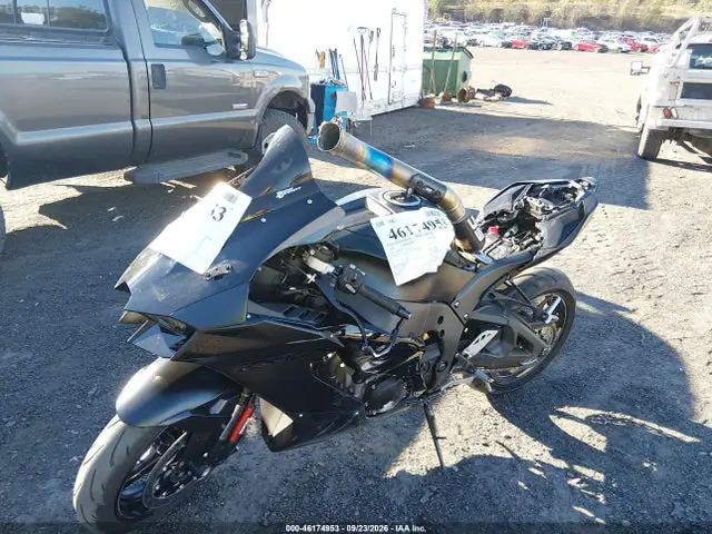 JKBZXVL12SA017597 — 2025 Kawasaki ZX1002 L, фото 2 с аукциона IAAI 13.10.2026, Повреждения со всех сторон