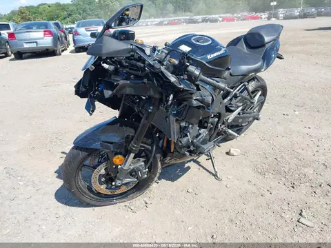 2025 Kawasaki Zx400 P VIN ML5ZXCP10SDA42647 фото 2
