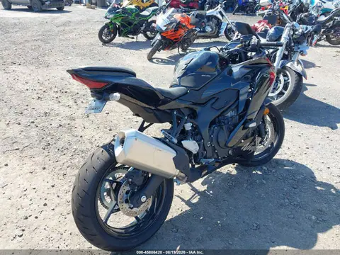 2025 Kawasaki Zx400 P VIN ML5ZXCP10SDA42647 фото 4