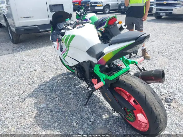 JKBZXJH19PA017346 — 2023 Kawasaki ZX636 K, фото 3 с аукциона IAAI 30.09.2026, Правый бок