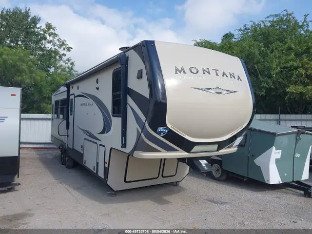 4YDF33125KA740124 — 2019 Keystone Montana, Подтопление (Flood), фото до ремонта