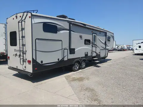 2015 Keystone Other VIN 4YDF33822FA740187 фото 4