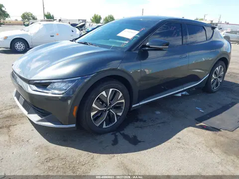 2024 KIA EV6 LIGHT VIN KNDC34LB0R5200420 фото 2
