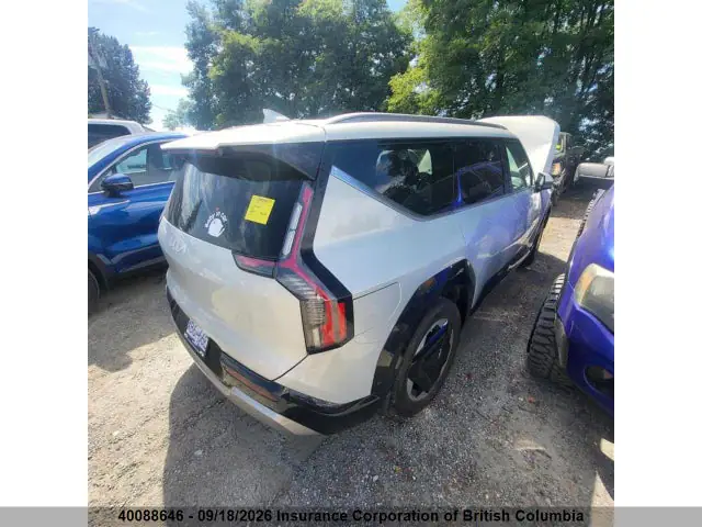 KNDADFS59R6039779 — 2024 Kia EV9, фото 4 с аукциона IAAI 14.10.2026, Передняя часть