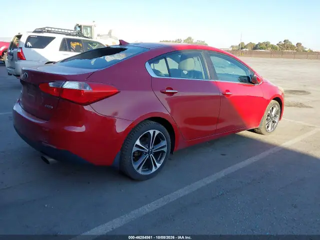 KNAFX4A84E5151514 — 2014 Kia Forte EX, фото 4 с аукциона IAAI 13.10.2026, Естественный износ