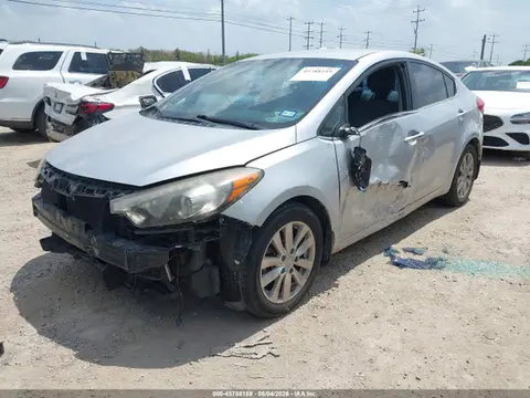 2015 KIA FORTE EX VIN KNAFX4A84F5274537 фото 2