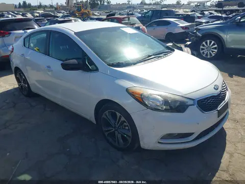 KNAFX4A89G5461676 — 2016 Kia Forte EX, Передняя часть (Front End), фото до ремонта