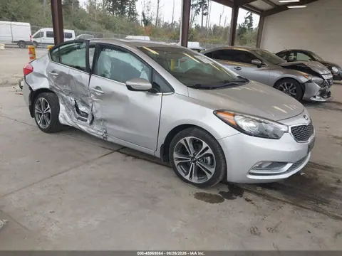 KNAFZ4A86G5464755 — 2016 Kia Forte EX, Правый бок (Right Side), фото до ремонта