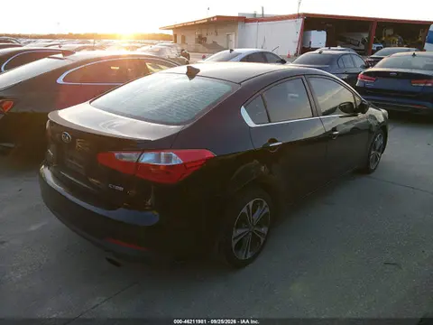 2016 KIA FORTE EX VIN KNAFZ4A88G5548107 фото 4
