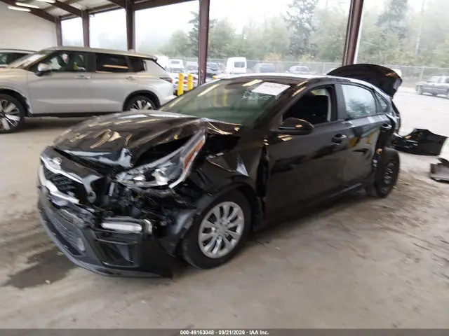 3KPF24AD7ME370713 — 2021 Kia Forte FE, фото 2 с аукциона IAAI 14.10.2026, Передняя и задняя части