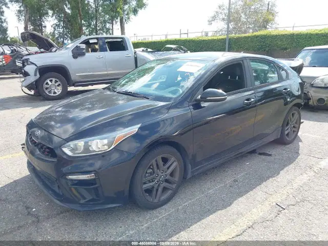 3KPF34AD5LE217548 — 2020 Kia Forte GT-Line, фото 2 с аукциона IAAI 13.10.2026, Передняя и задняя части