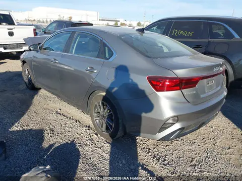 2022 KIA Forte Gt Line VIN 3KPF34ADXNE479343 фото 3